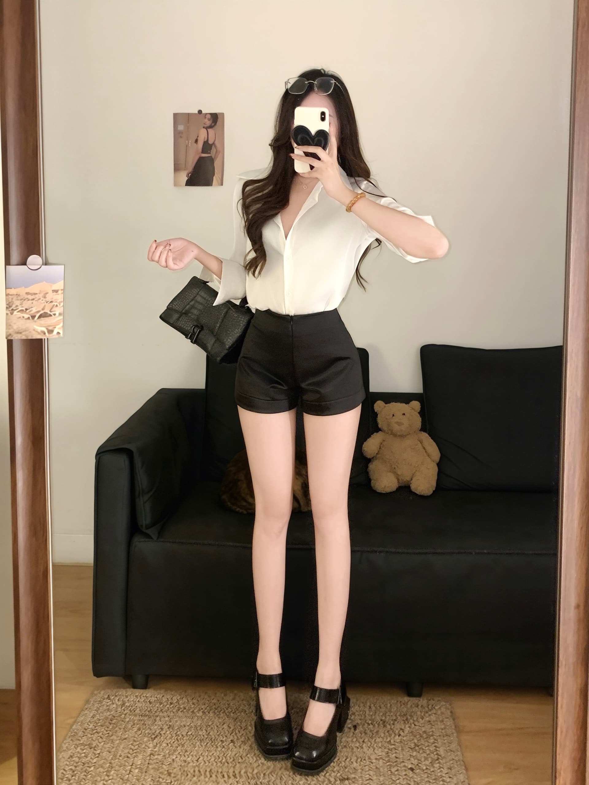 실사 정가 스타 같은 단락 새틴 셔츠 맨위 검정색 쇼트 스타일 투피스 세트 상세 이미지 6