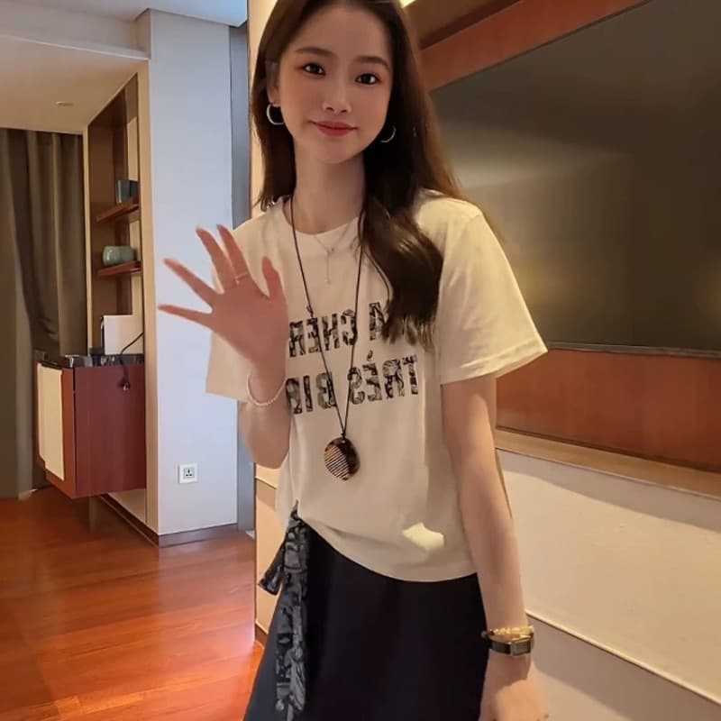 전체 집합 ootd 착용 가져 가라. 세트 한 부서 알파벳 프린트 경기 스카프 반팔 티셔츠 중간 길이 반 스커트 투피스 세트 이미지 5