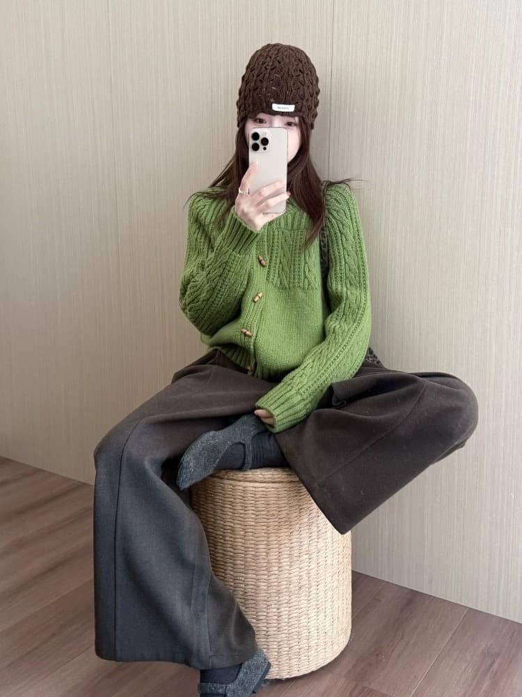 품격 전체 집합 ootd 착용 가져 가라. 작은 키 느긋한 바람 소금 부서 연령 감소 녹색 꽈배기 스웨터 와이드 레그 팬츠 세트