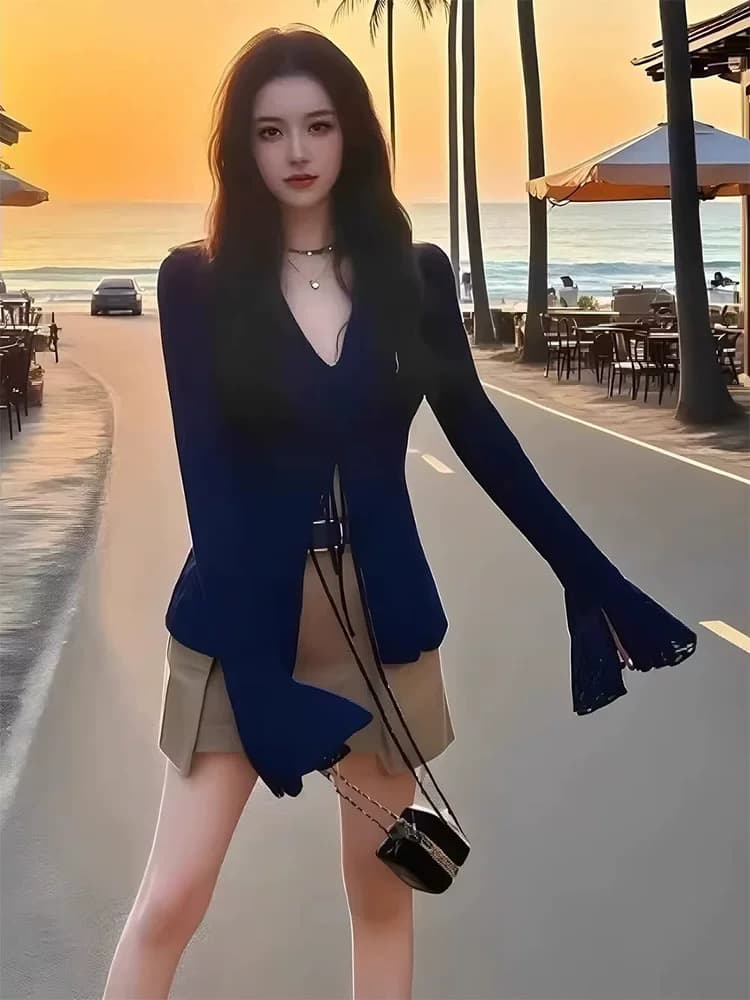 2026 새로운 얇은 스타일 고급 센스 이른 가을 얇고 가벼운 아름다운 작은 대중 품격 V넥 나팔 소매 아름다운 검정색 맨위 이미지 4