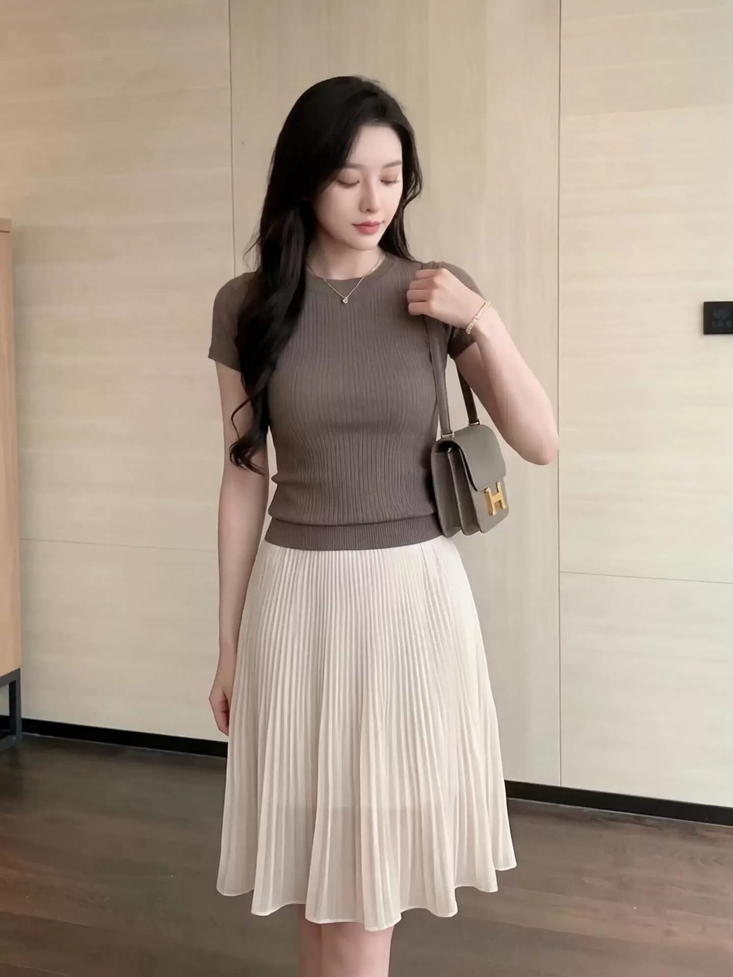2026 슈퍼 화재 여름 드레스 전체 집합 작은 대중 아니요 명중 섹션 고유 한 디자인 센스 아름다운 자이언트 잘 생긴 ~ 중 캐주얼 세트 여성 상세 이미지 2