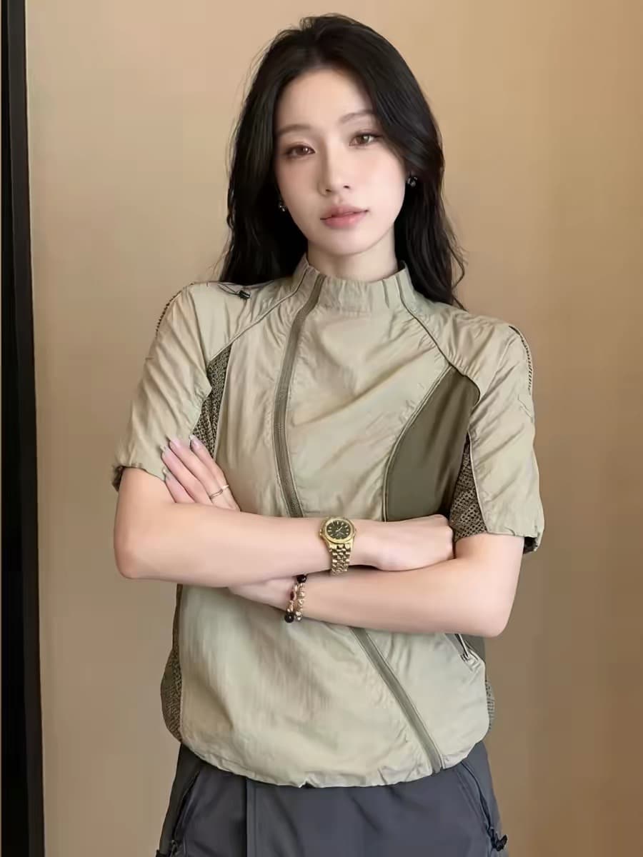2026 여름 올해 인기 폭발 고유 한 고급 센스 슈퍼 잘 생긴 야외 스포츠 캐주얼 녹색 반팔 여성 코트 이미지 3