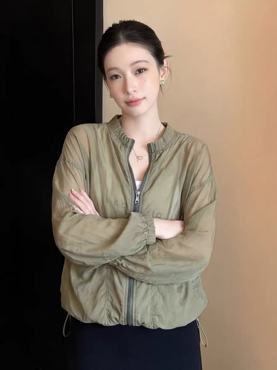여름 고유 한 고급 센스 슈퍼 잘 생긴 맨위 올해 인기 폭발 운동 바람 녹색 자외선 차단 얇고 가벼운 여성 코트 이미지 4