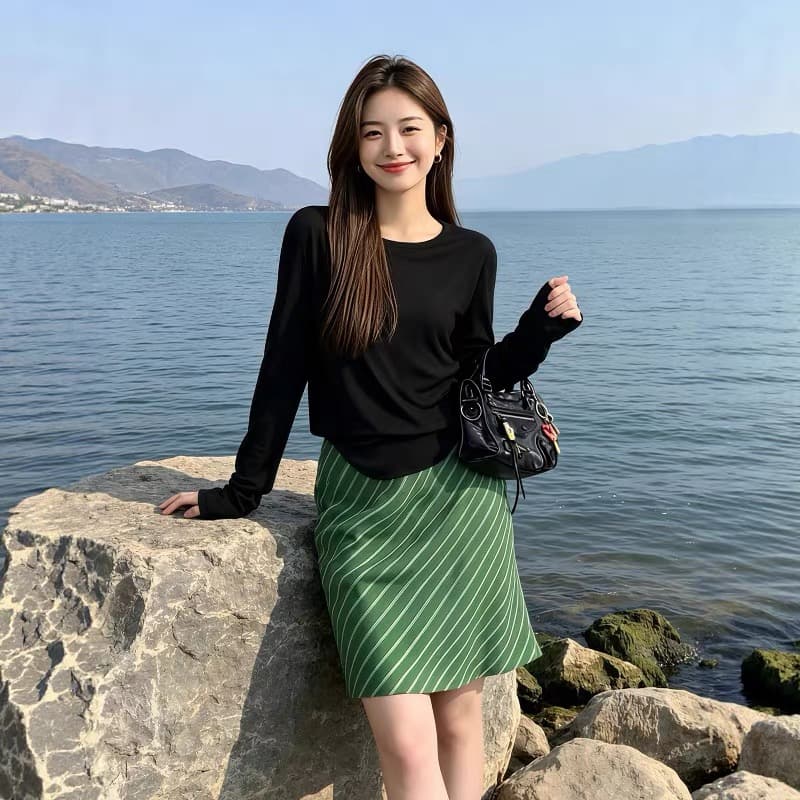 익스트림 제인 바람 품격 슬림해 보이는 자외선 차단 맨위 녹색 스트라이프 반 스커트 여성 의류 2026 여름 새로운 자이언트 잘 생긴 세트 상세 이미지 3