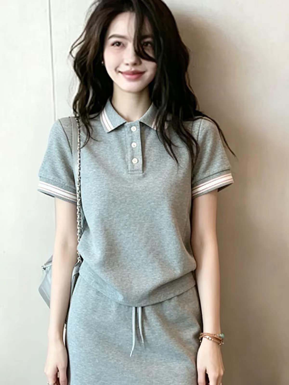 2026 슈퍼 화재 여름 드레스 전체 집합 착용 가져 가라. 작은 키 회색 캐주얼 운동복 반팔 미니 스커트 투피스 슈트 여성 이미지 4