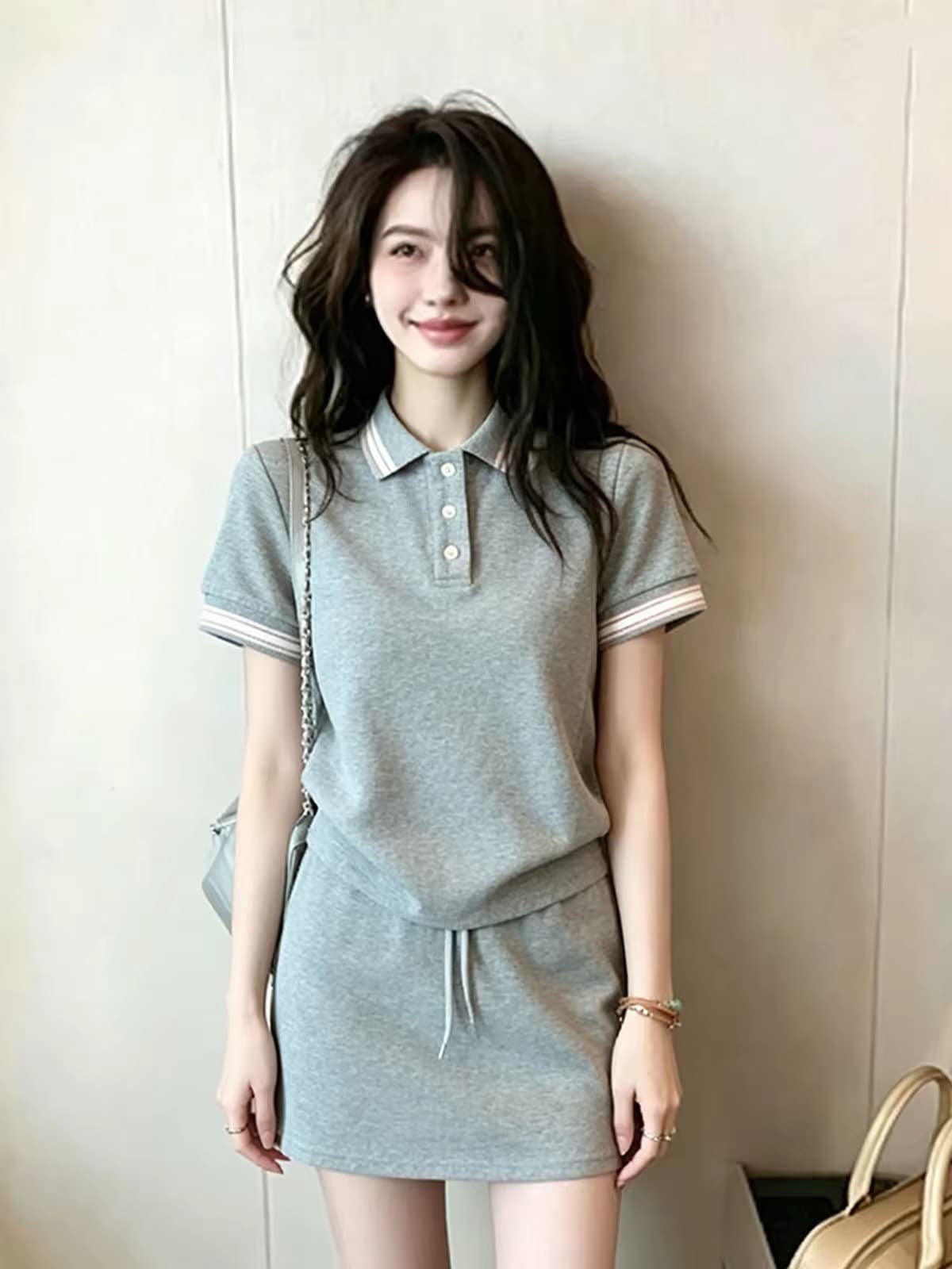 2026 슈퍼 화재 여름 드레스 전체 집합 착용 가져 가라. 작은 키 회색 캐주얼 운동복 반팔 미니 스커트 투피스 슈트 여성 이미지 2