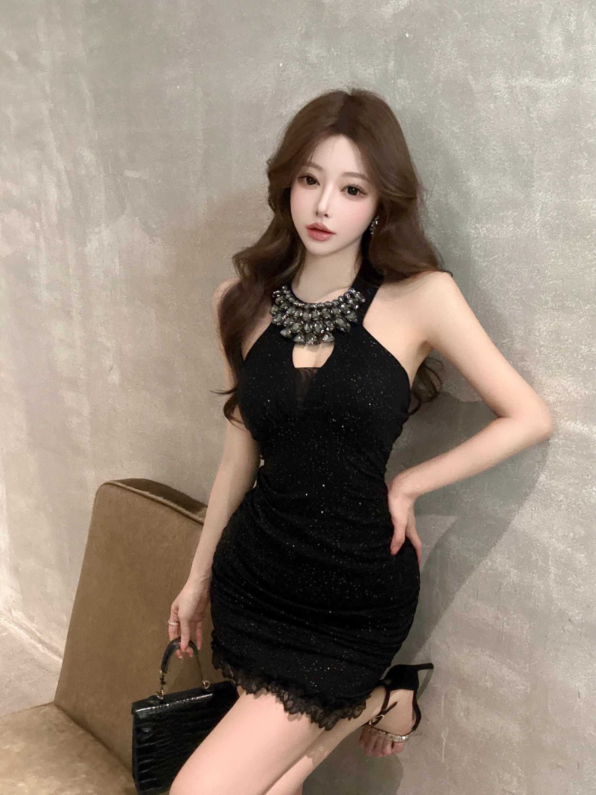 실사 여름 비싼 가스 센스 천 골드 다이아몬드 세팅 슬립 드레스 섹시함 행침 목 타이트 스커트 생일 연회 외국 가스 미니 스커트 상세 이미지 13