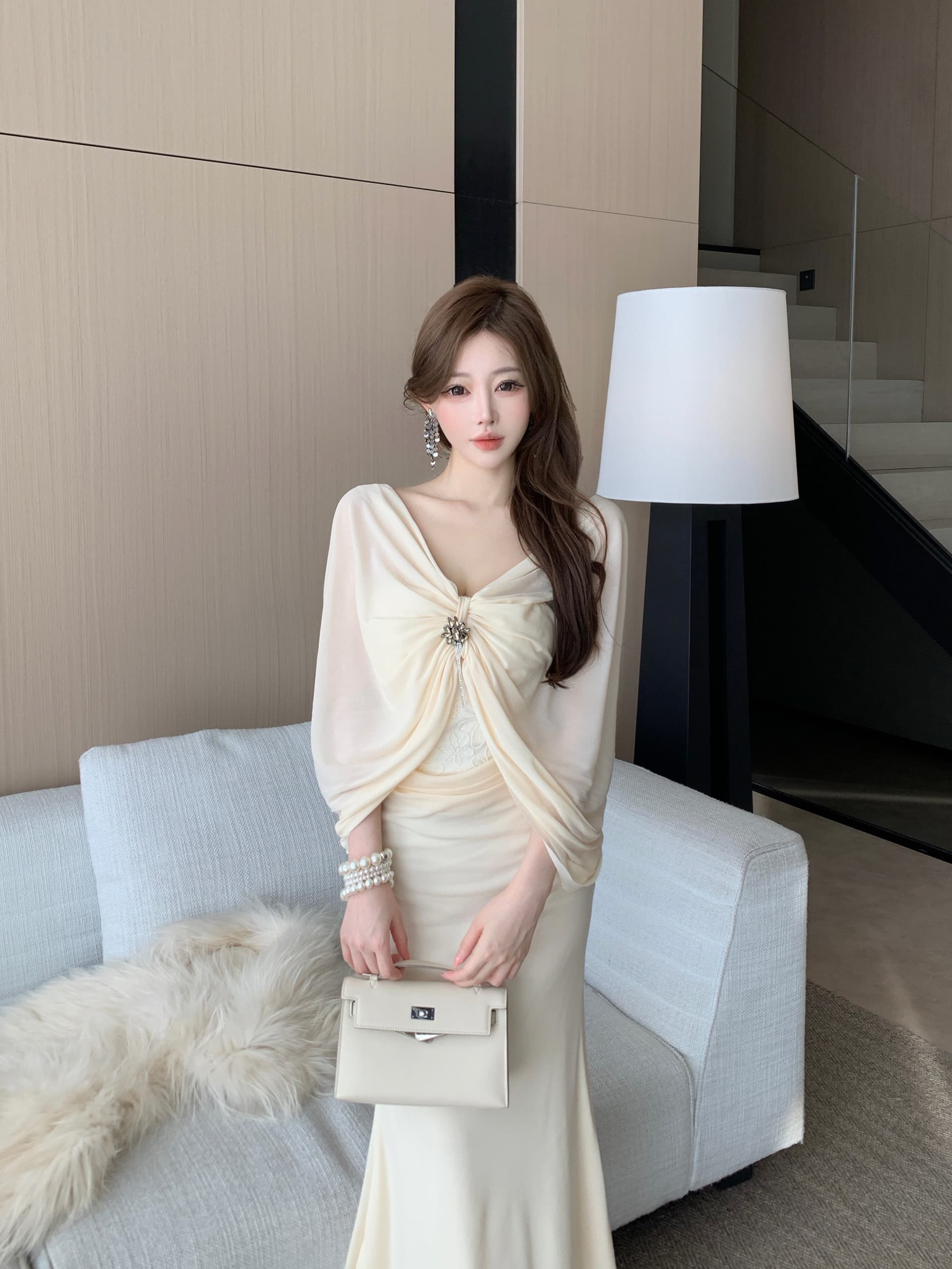 실사 프랑스식 점프 슈트 감기 풍부한 천 골드 착용 가져 가라. 성인식 예복 치마 타이트 스커트 롱 스커트 오프숄더 생일 치마 상세 이미지 12