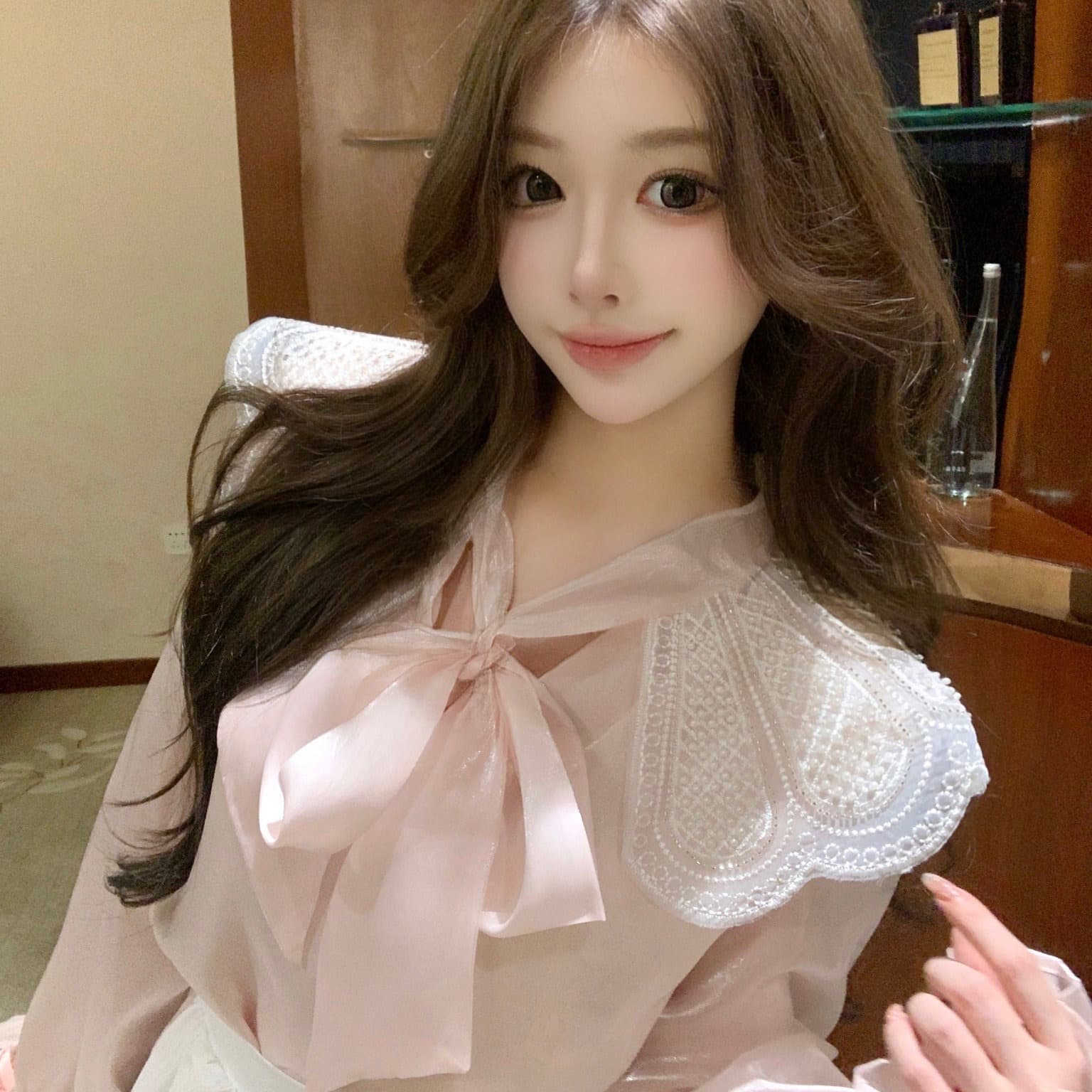 실사 달콤함 프랑스식 작은 대중 베이비 칼라 광택 여성 셔츠 고급 센스 거품 소매 디자인 센스 궁정 바람 맨위 이미지 5