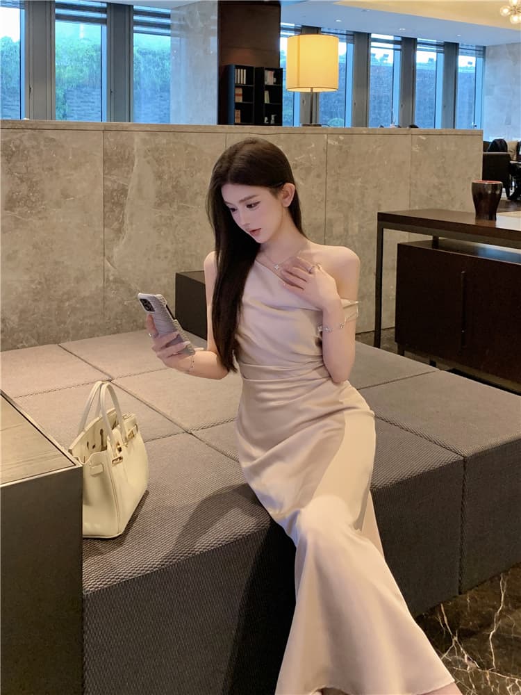 실사 프랑스식 품격 로얄 자매 섹시함 비스듬한 어깨 새틴 흔들다 칼라 여성 드레스 고급 센스 인어 꼬리 이브닝 드레스 롱 스커트 상세 이미지 4