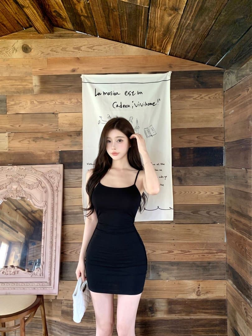 실사 로얄 자매 바람 검정색 백리스 스트랩 행침 목 튜브탑 여성 드레스 여름 허리 수축 슬림해 보이는 타이트 스커트 품격 미니 스커트 상세 이미지 5
