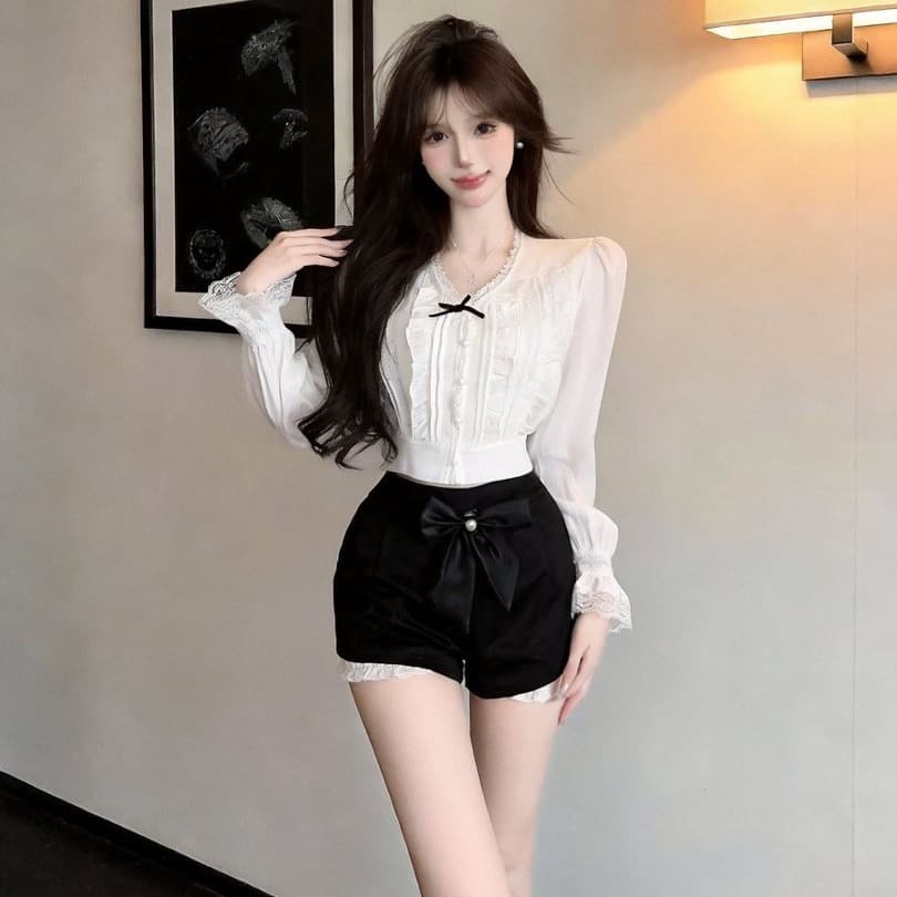 실사 프랑스식 레이스 측면 V넥 긴팔 셔츠 여성 나비 매듭 벨벳 하이웨이스트 반바지 순수한 욕망 핫걸 투피스 세트 이미지 5