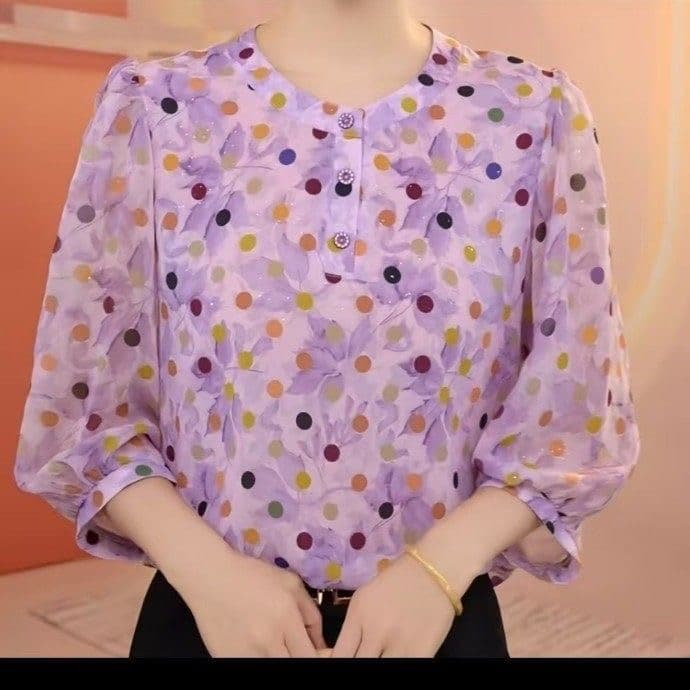 보라색 라운드 넥 여성 셔츠 여름 새로운 얇고 가벼운 통기성 패션 외국 가스 프린트 i 루즈핏 슬림해 보이는 작은 셔츠 맨위 이미지 5