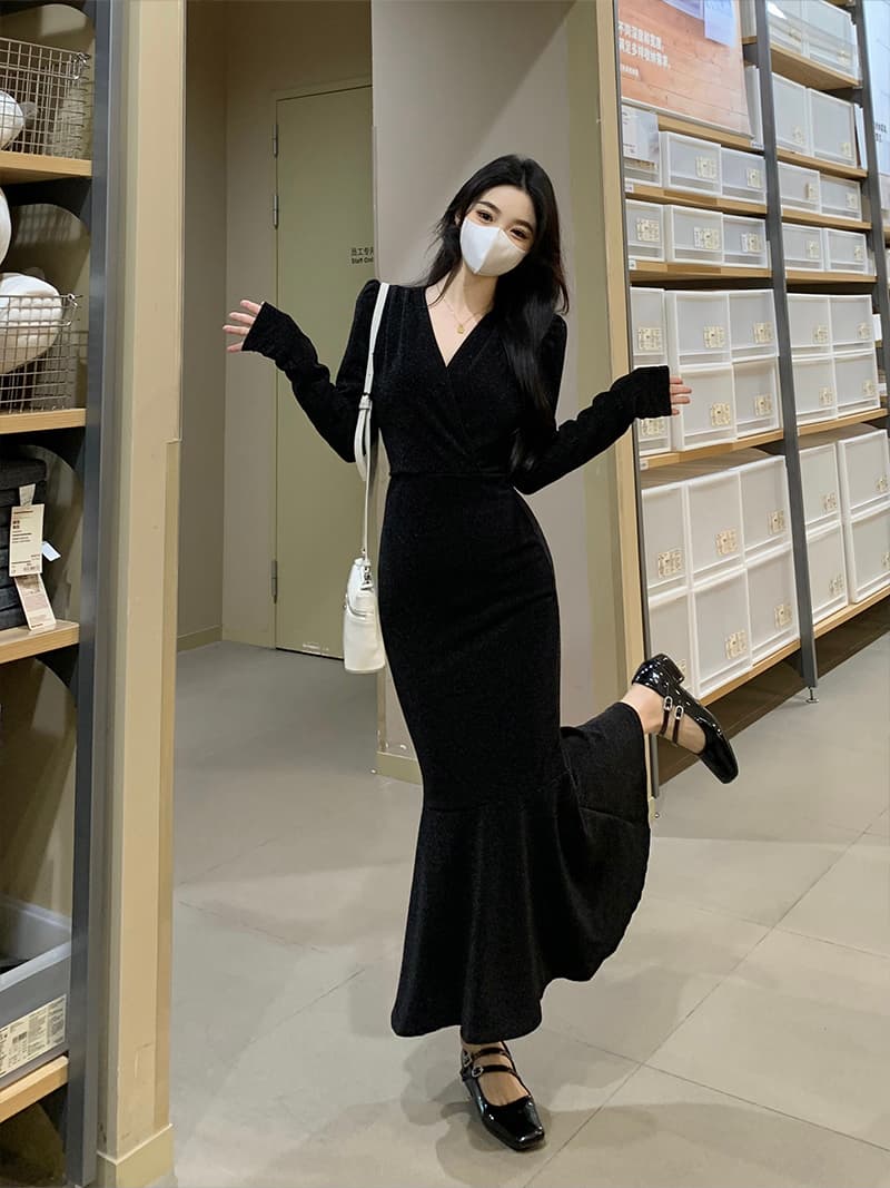 실사 빅 사이즈 새로운 몸매 가꾸기 슬림해 보이는 고급 로얄 자매 검정색 V넥 타이트 스커트 드레스 만나는 롱 스커트 상세 이미지 14