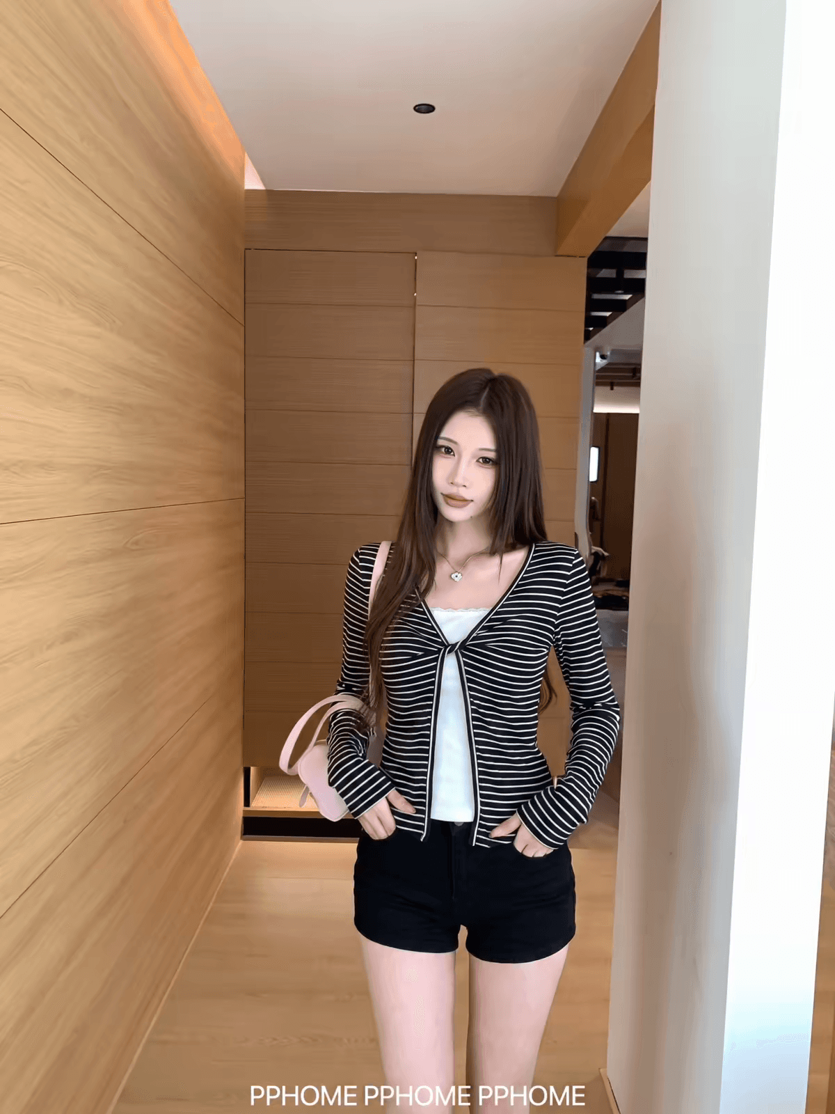 송 긍정적 인 En 흰색 배경 블랙 스트라이프 페이크 레이어드 긴팔 티셔츠 여성 여름 한 부서 몸매 가꾸기 고급 슬림해 보이는 쇼트 스타일 맨위 상세 이미지 1