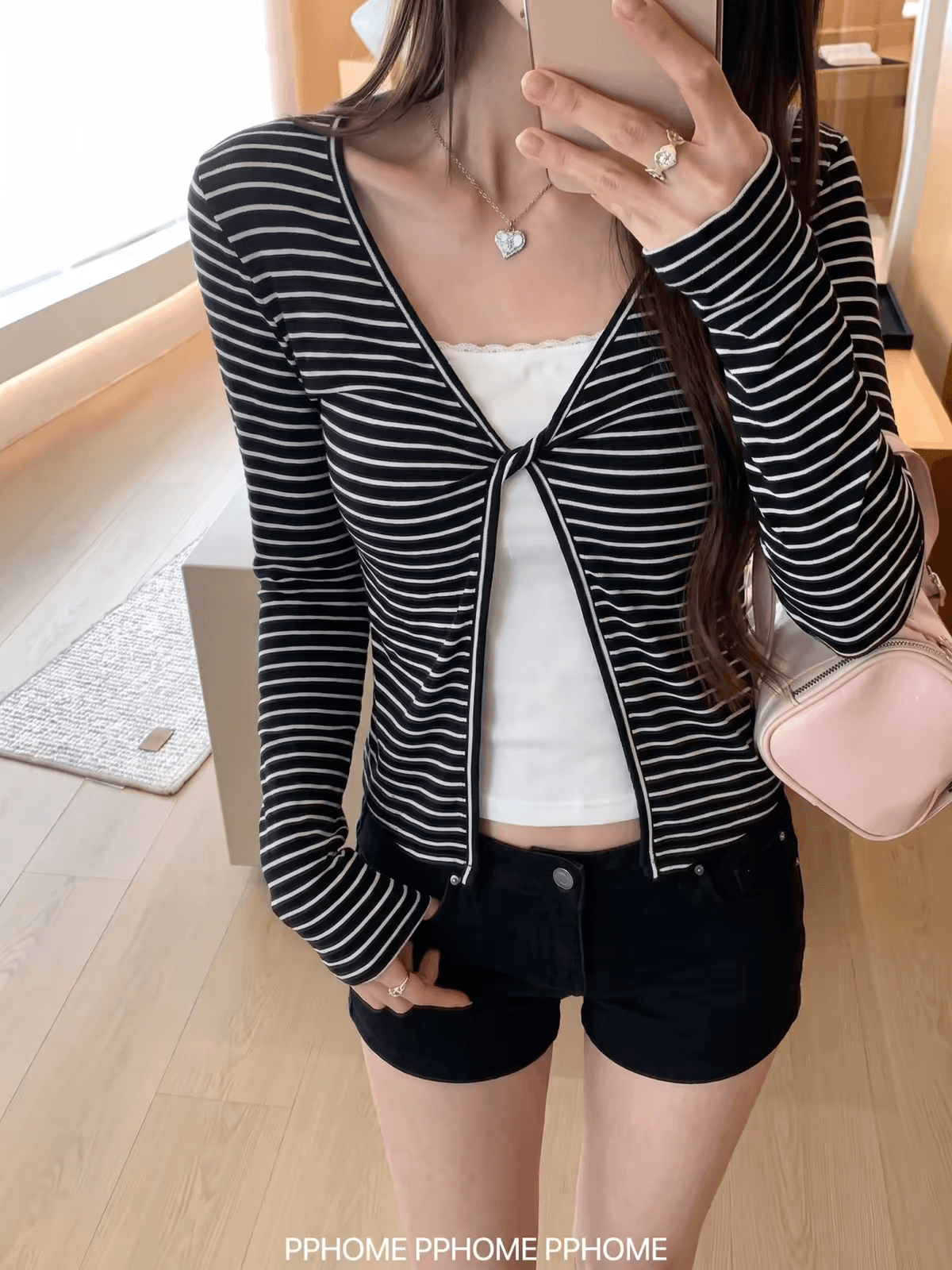 송 긍정적 인 En 흰색 배경 블랙 스트라이프 페이크 레이어드 긴팔 티셔츠 여성 여름 한 부서 몸매 가꾸기 고급 슬림해 보이는 쇼트 스타일 맨위 상세 이미지 3