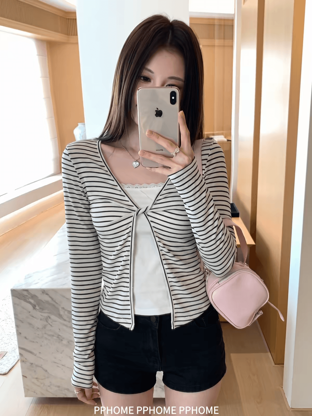 송 긍정적 인 En 흰색 배경 블랙 스트라이프 페이크 레이어드 긴팔 티셔츠 여성 여름 한 부서 몸매 가꾸기 고급 슬림해 보이는 쇼트 스타일 맨위 상세 이미지 4