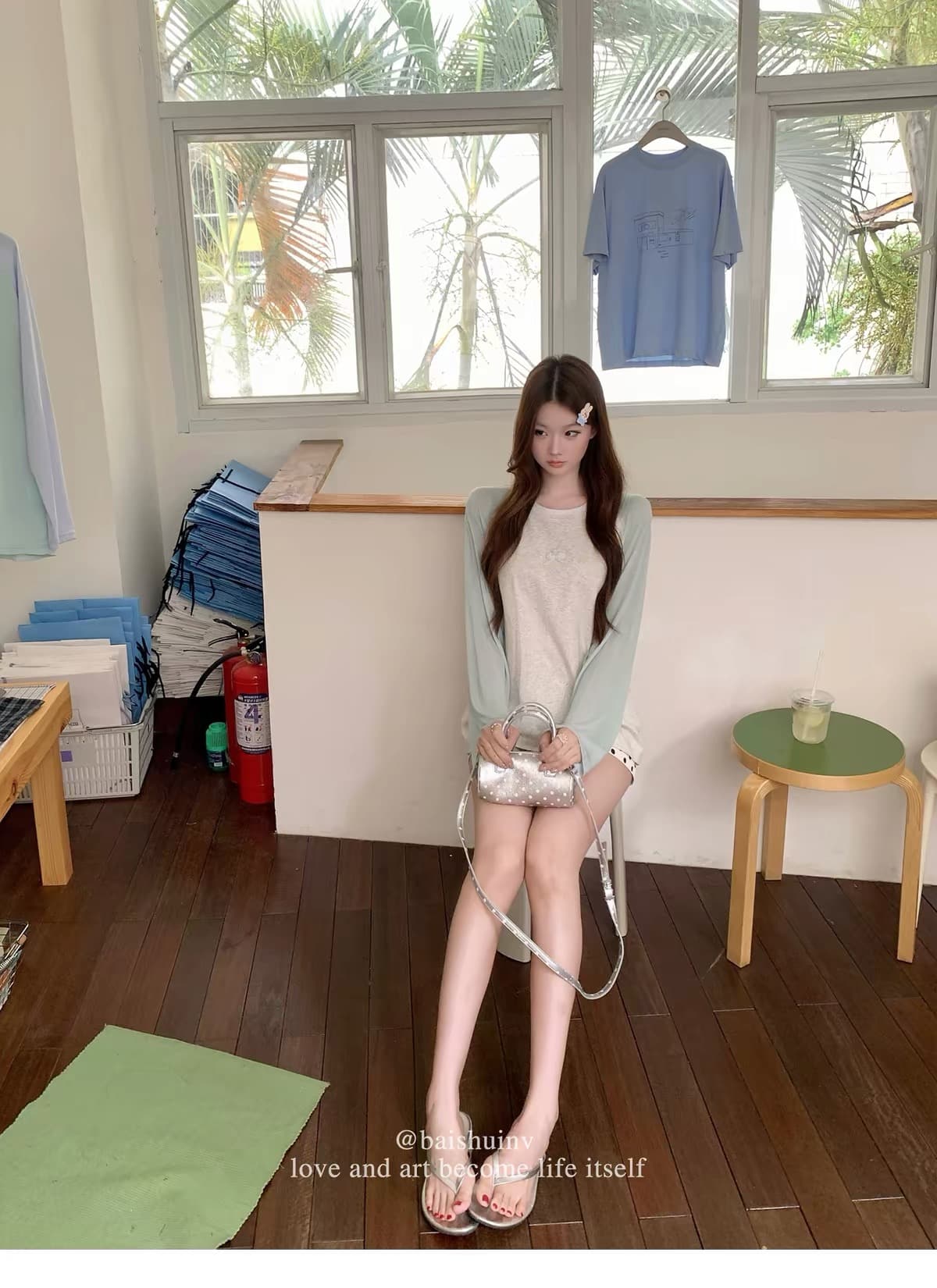 화이트 워터 여성 귀여운 가면 t 라이 경기 서울 배색 긴팔 티셔츠 여성 여름 한 부서 루즈핏 느긋한 디자인 센스 맨위 상세 이미지 6