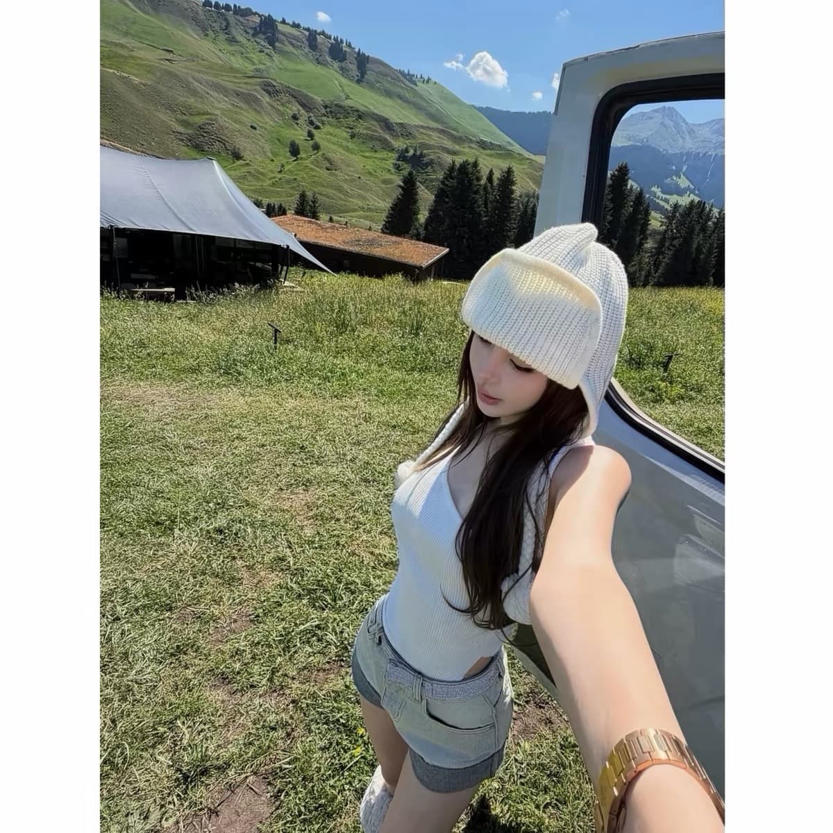 woppei 불규칙 비스듬한 어깨 행침 목 니트 조끼 여성 작은 대중 홀로우 아웃 단어 뒤로 몸매 가꾸기 슬림해 보이는 슬립 맨위 이미지 3
