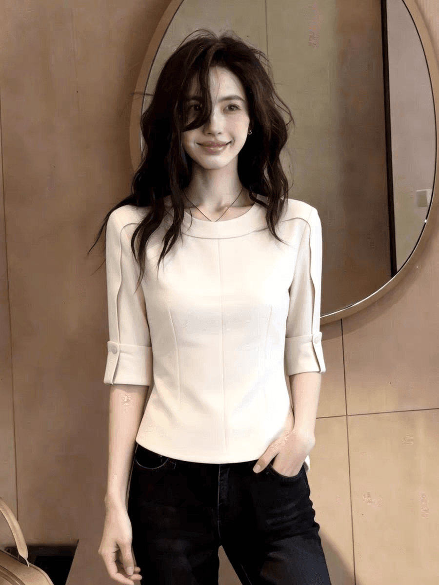 패션 라운드 넥 단색 맨위 2026 여름 디자인 센스 우아함 연령 감소 기본 셔츠 출퇴근 품격 다용도 작은 셔츠 상세 이미지 1