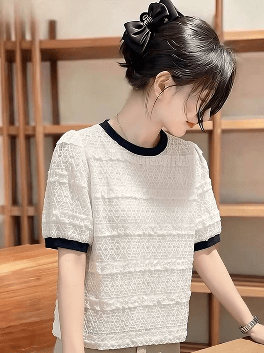 2026 여름 새로운 프랑스식 품격 빛 럭셔리 반팔 티셔츠 여성 작은 대중 Chic 연령 감소 배색 라운드 넥 맨위 트렌디 상세 이미지 1