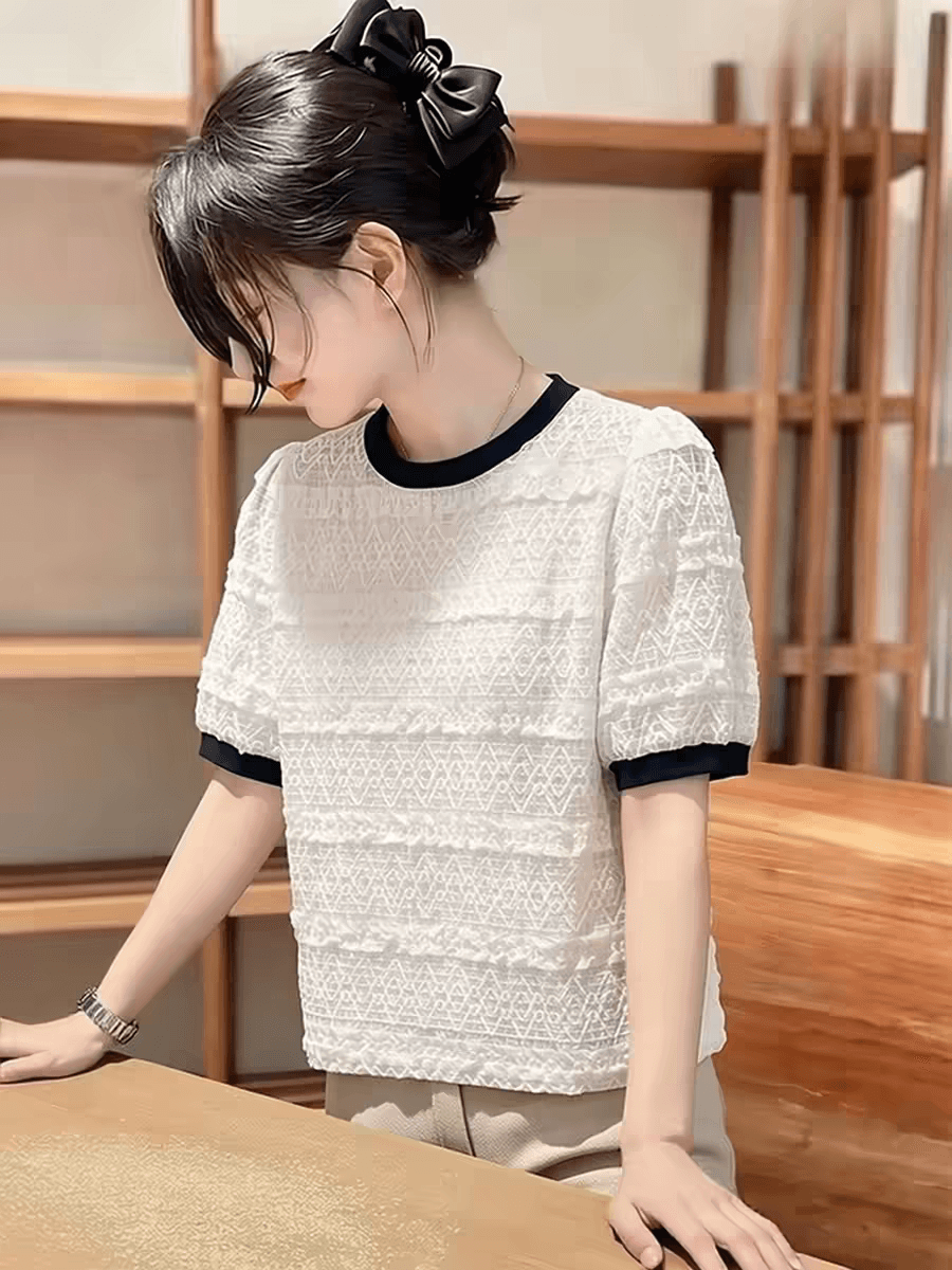 2026 여름 새로운 프랑스식 품격 빛 럭셔리 반팔 티셔츠 여성 작은 대중 Chic 연령 감소 배색 라운드 넥 맨위 트렌디 상세 이미지 3