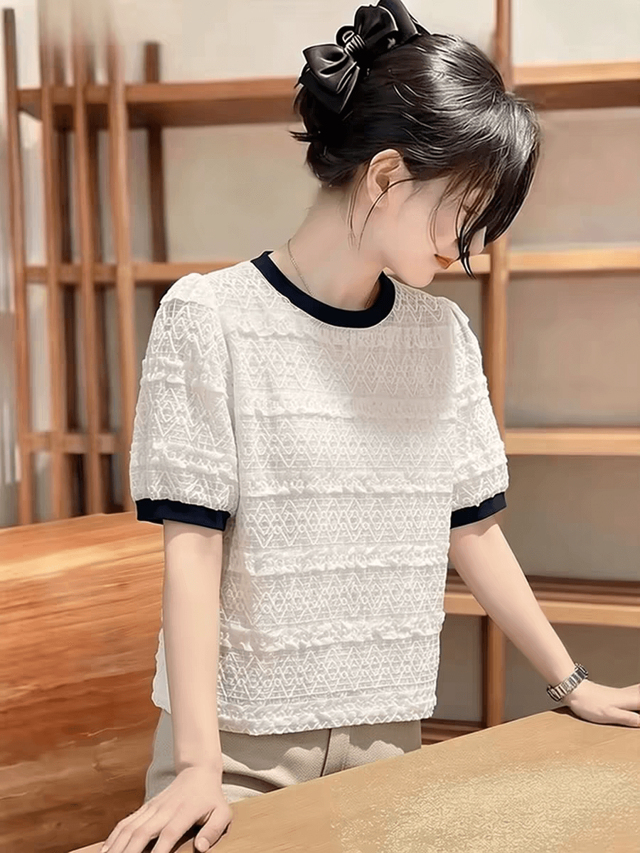 2026 여름 새로운 프랑스식 품격 빛 럭셔리 반팔 티셔츠 여성 작은 대중 Chic 연령 감소 배색 라운드 넥 맨위 트렌디 상세 이미지 4