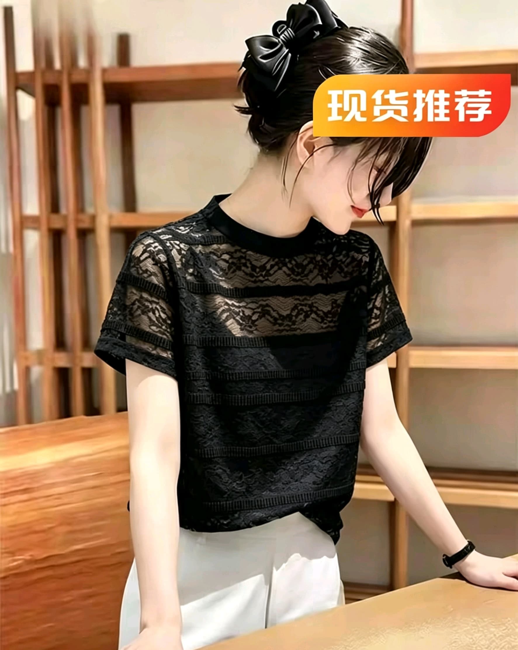 2026 여름 새로운 프랑스식 품격 빛 럭셔리 반팔 티셔츠 여성 작은 대중 Chic 연령 감소 배색 라운드 넥 맨위 트렌디
