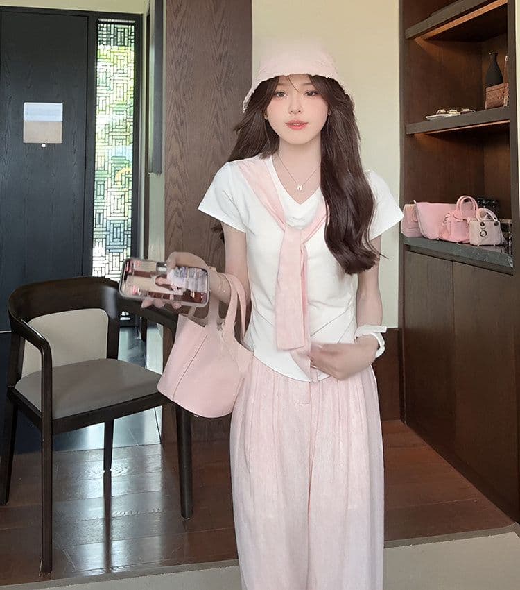 여름 새로운 미니멀리즘 패션 세트 디자인 Chic 페이크 레이어드 맨위 짧은 티셔츠 와이드 레그 팬츠 투피스 세트 상세 이미지 7