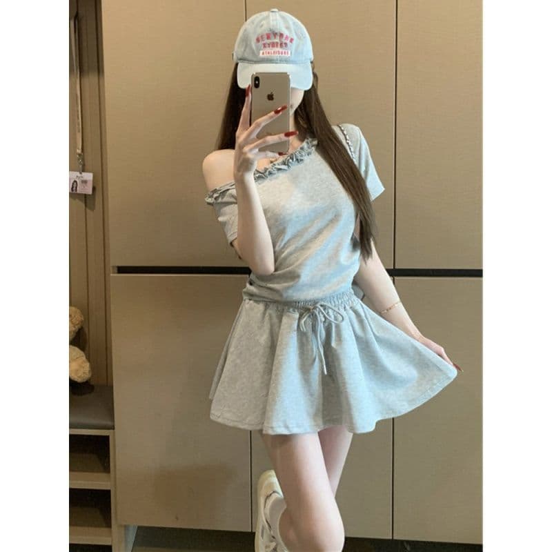 여름 새로운 한국 스타일 디자인 센스 레이스업 비스듬한 어깨 의류 세트 작은 대중 캐주얼 다용도 짧은 바지 투피스 세트