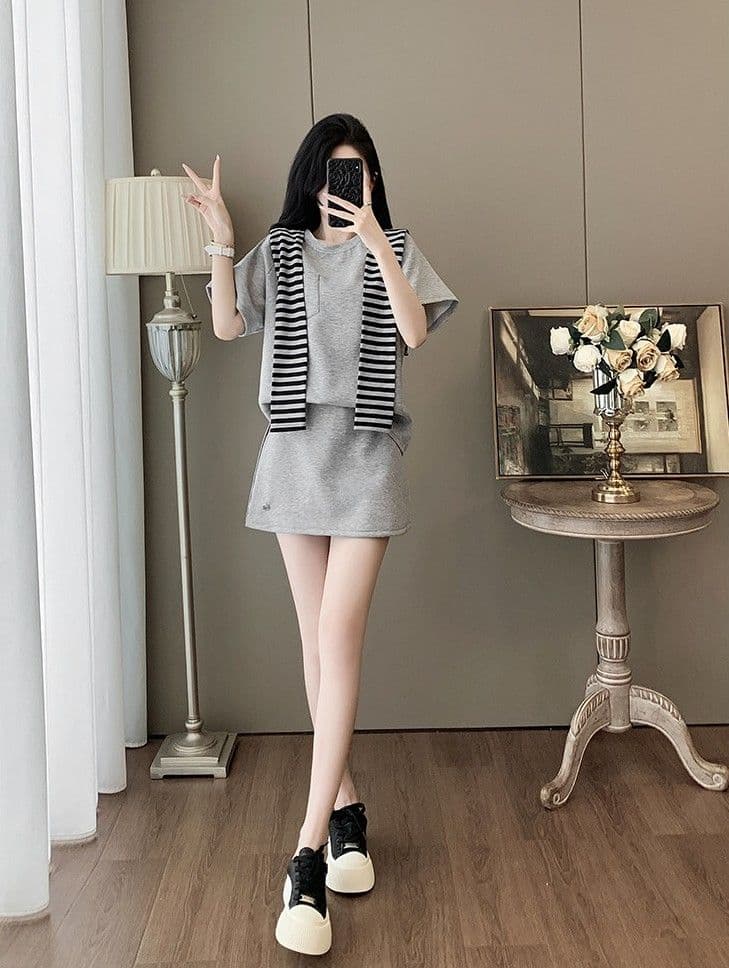 여름 일본과 한국 부서 패션 캐주얼 운동 바람 세트 여성 새로운 루즈핏 세련된 숄 반팔 반바지 투피스 세트 트렌디 이미지 2