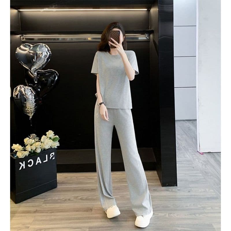 캐주얼 스포츠 슈트 여성 여름 여름 유럽 상품 폭발 루즈핏 슬림해 보이는 얇은 스타일 회색 반팔 와이드 레그 팬츠 투피스 세트 이미지 3