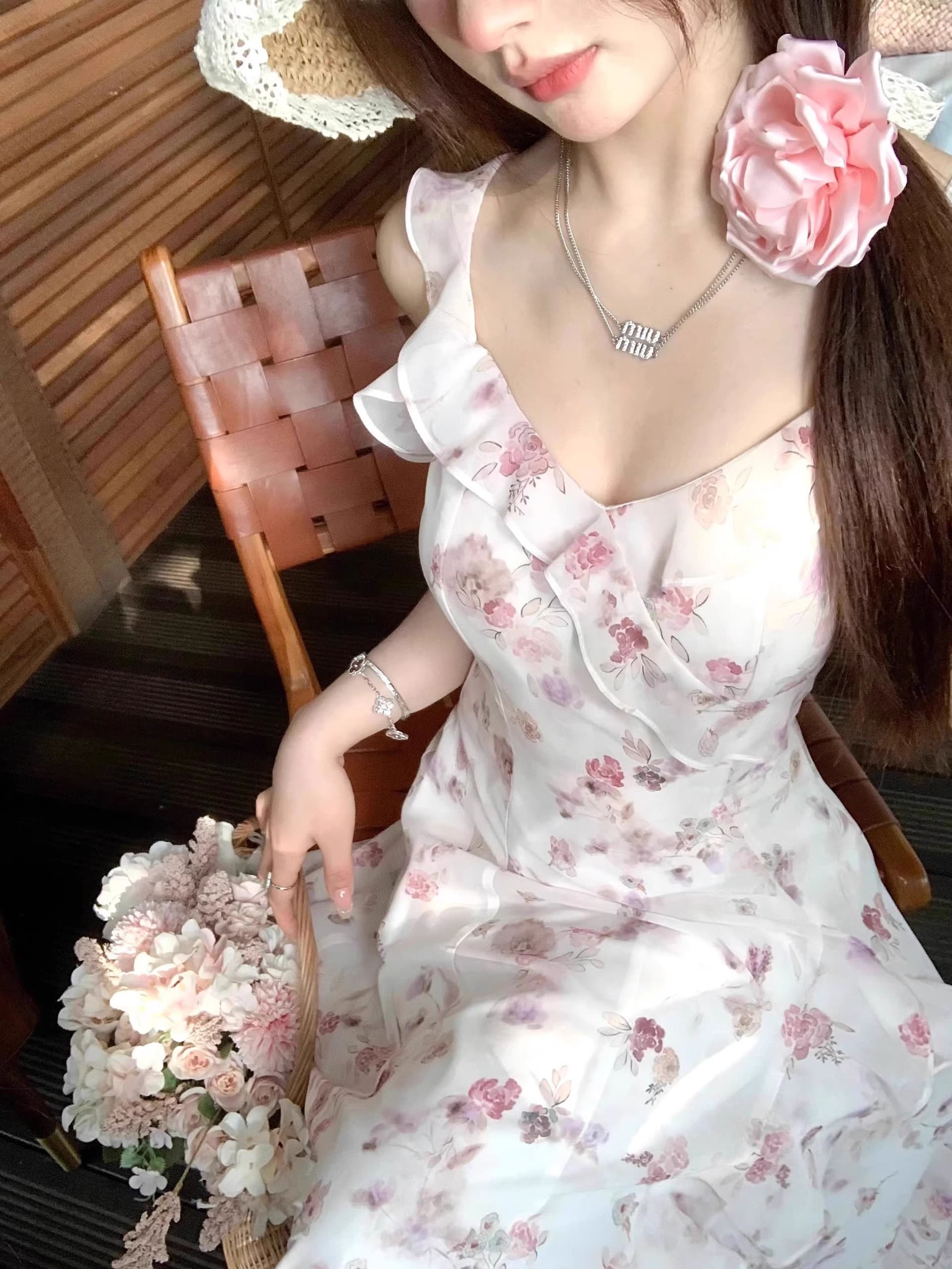 불규칙 오프숄더 분말 보라색 꽃무늬 고급 디자인 센스 롱 스커트 요정 가스 펄럭 이는 드레스 작은 날다 소매 슬립 롱 스커트 이미지 2