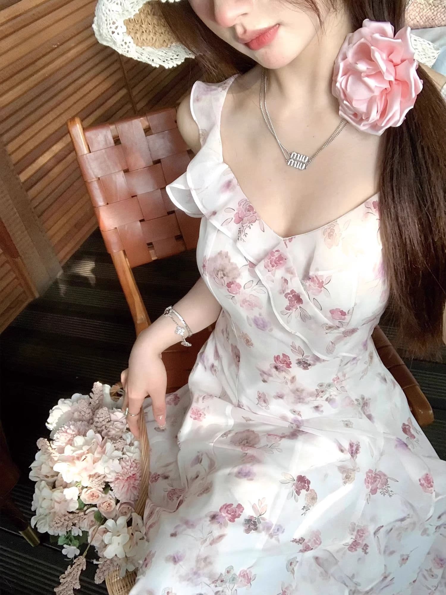 불규칙 오프숄더 분말 보라색 꽃무늬 고급 디자인 센스 롱 스커트 요정 가스 펄럭 이는 드레스 작은 날다 소매 슬립 롱 스커트 상세 이미지 7