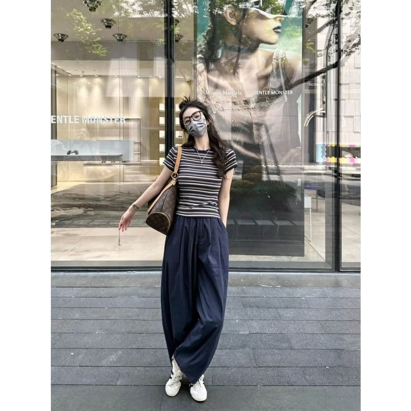 한 부서 chic 스포츠 슈트 여성 여름 루즈핏 슬림해 보이는 패션 스트라이프 반팔 와이드 레그 팬츠 캐주얼 투피스 세트 트렌디 이미지 3