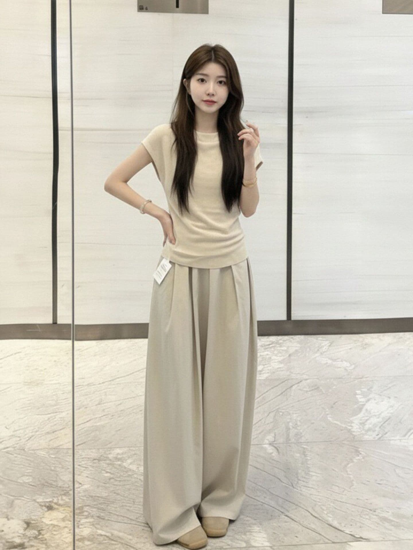 소금 부서 스포츠 슈트 여성 여름 새로운 루즈핏 패션 착용 가져 가라. 전체 집합 반팔 와이드 레그 팬츠 캐주얼 투피스 세트 이미지 4
