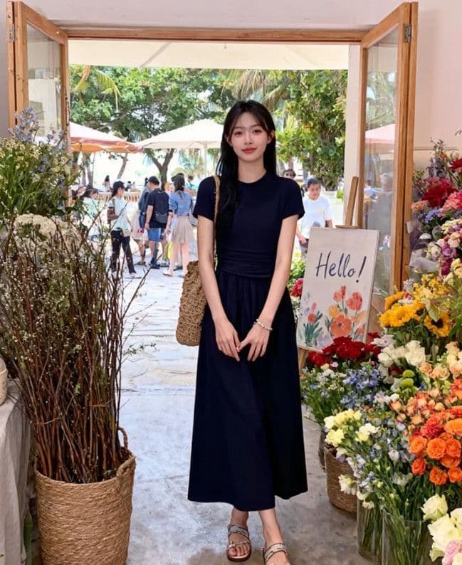 라운드 넥 긍정적 인 어깨 새로운 반팔 슬림해 보이는 여성 드레스 여름 품격 몸매 가꾸기 허리 수축 한 마디 빅 플레어 스커트 길다 치마 상세 이미지 7