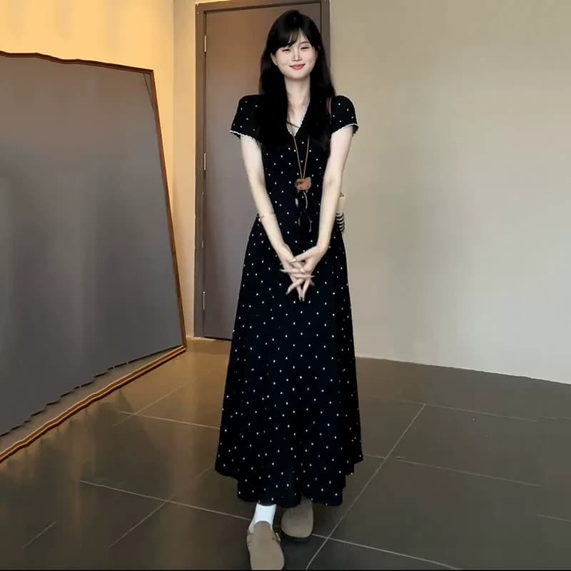 빨간색 품격 V넥 도트 무늬 반팔 여성 드레스 2026 여름 허리 수축 배 모양 몸 슬림해 보이는 치마 이미지 2