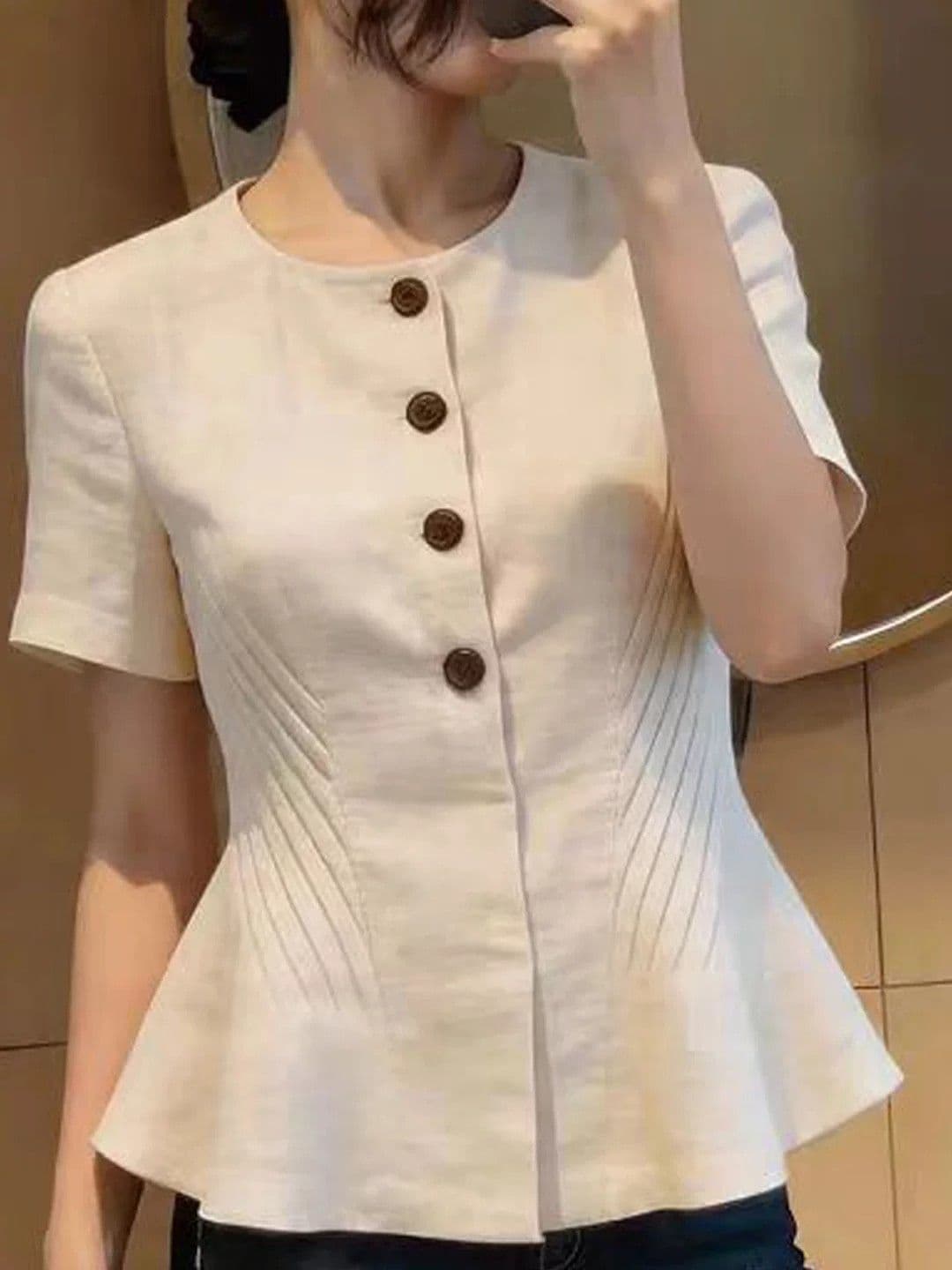 프랑스식 빛 럭셔리 슈퍼 잘 생긴 베이지 색 맨위 디자인 센스 2026 출퇴근 바람 맨위 품격 Chic 셔츠 외국 가스