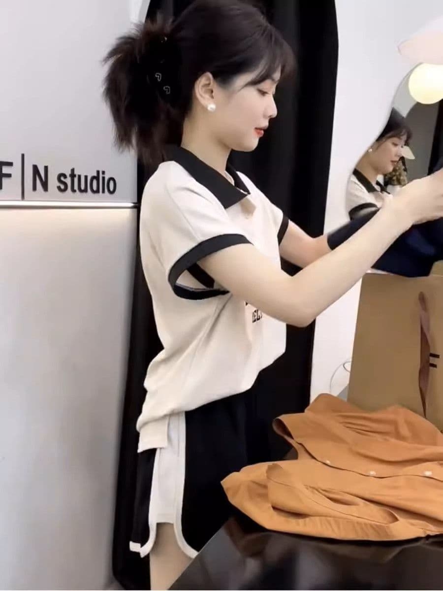 유럽 상품 패션 운동복 세트 여성 여름 학생 한국 스타일 루즈핏 POLO 셔츠 반팔 반바지 캐주얼 투피스 세트 상세 이미지 2