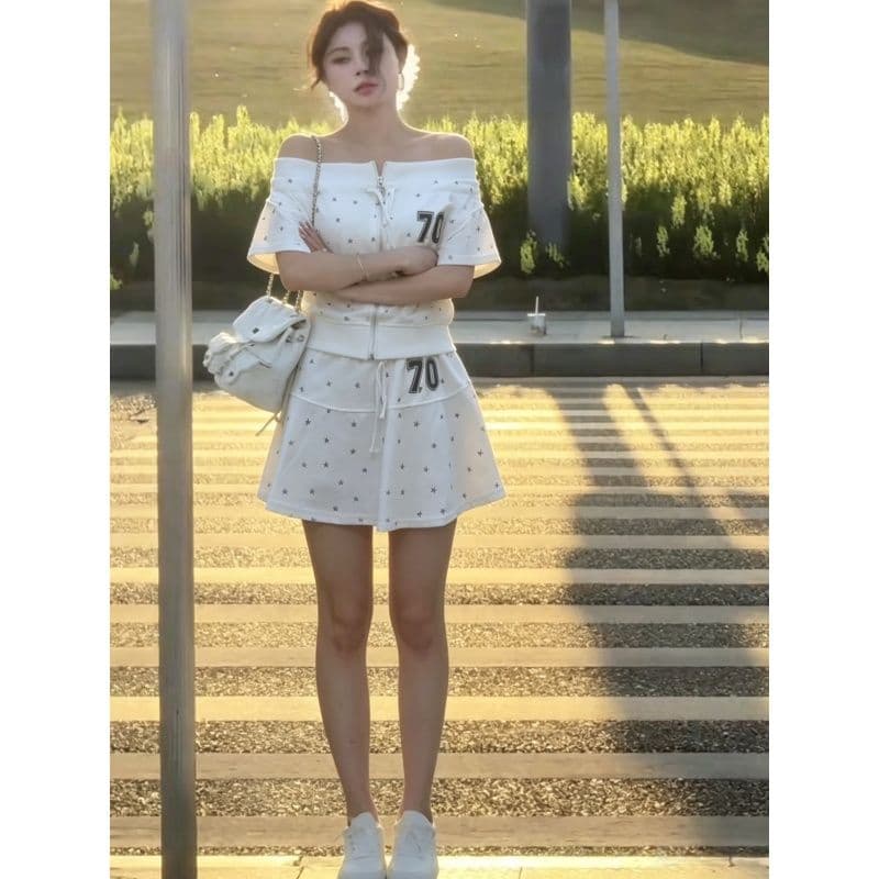 아메리칸 핫걸 바람 캐주얼 스포츠 슈트 여성 여름 오프숄더 오픈 가디건 반팔 미니 스커트 루즈핏 슬림해 보이는 투피스 세트 이미지 2