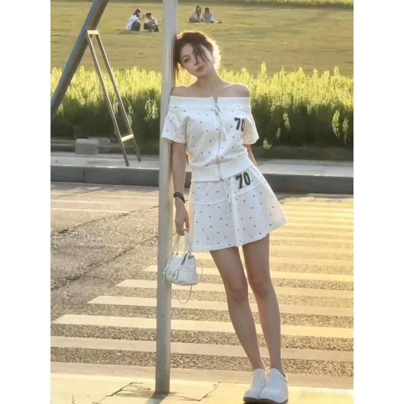 아메리칸 핫걸 바람 캐주얼 스포츠 슈트 여성 여름 오프숄더 오픈 가디건 반팔 미니 스커트 루즈핏 슬림해 보이는 투피스 세트 이미지 5