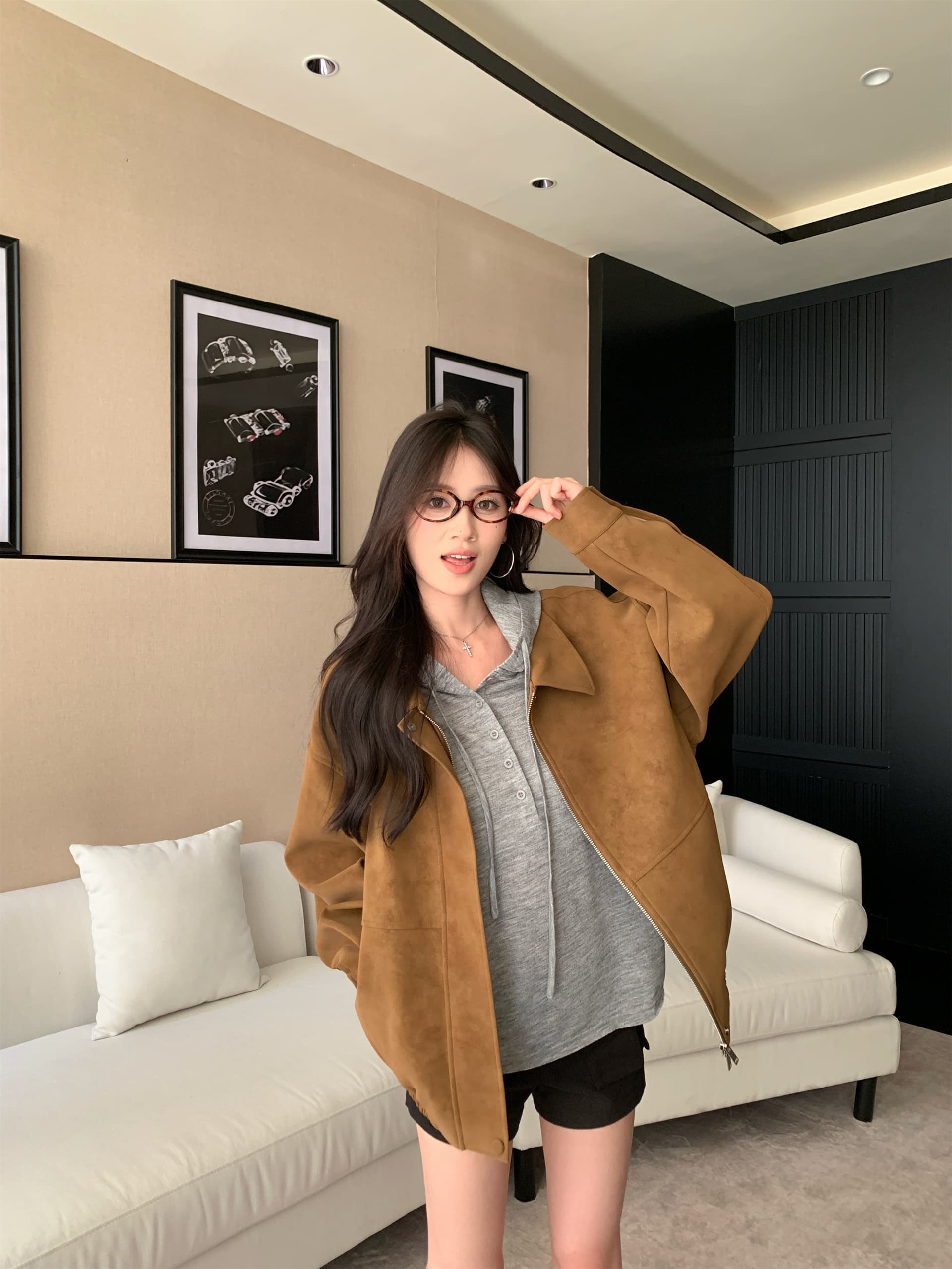 아름다움 라드. 레트로 모방 스웨이드 원단 긴팔 여성 코트 2025 가을 새로운 루즈핏 폴로 칼라 캐주얼 오토바이 재킷