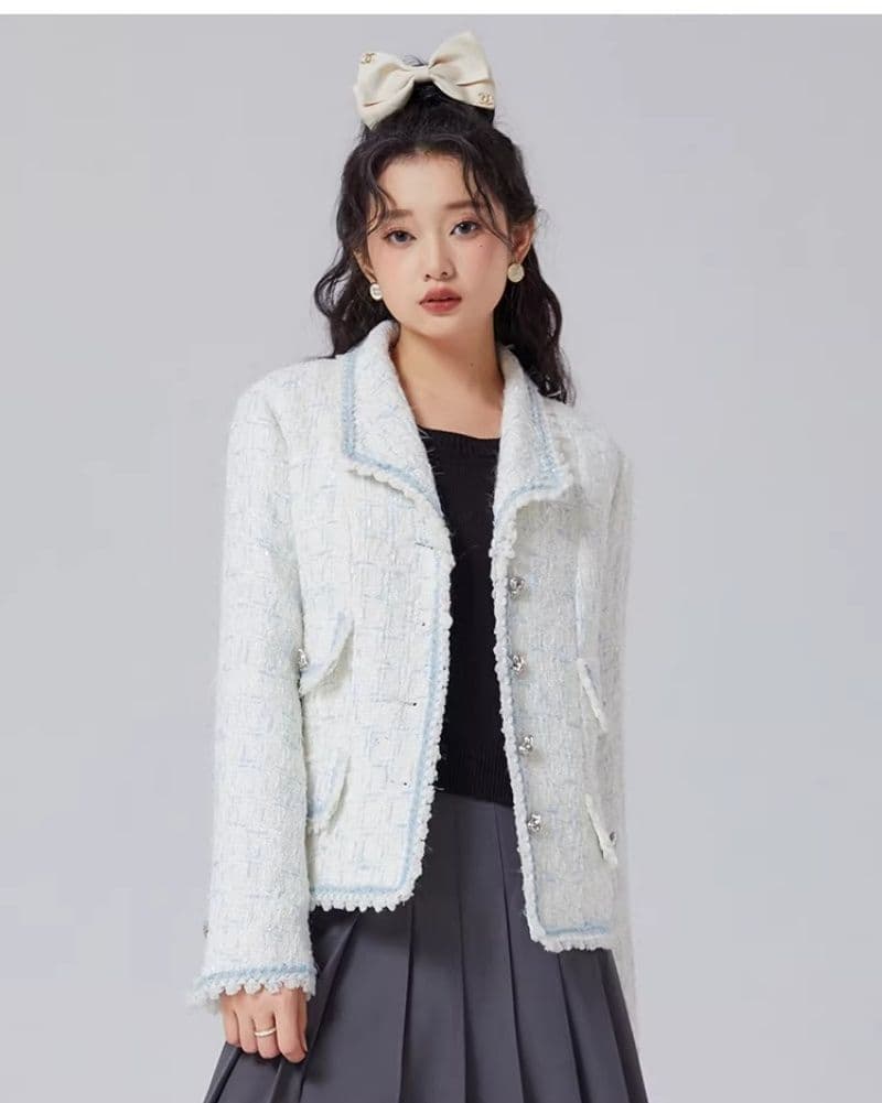 이른 봄 새로운 파란색과 흰색 트위드 짧은 여성 코트 부드러운 달콤함 품격 하트 버클 미니멀리즘 경량 맨위 이미지 3