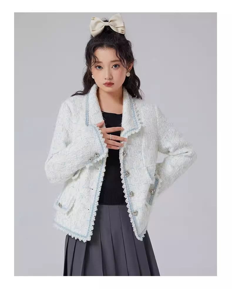 이른 봄 새로운 파란색과 흰색 트위드 짧은 여성 코트 부드러운 달콤함 품격 하트 버클 미니멀리즘 경량 맨위 상세 이미지 8