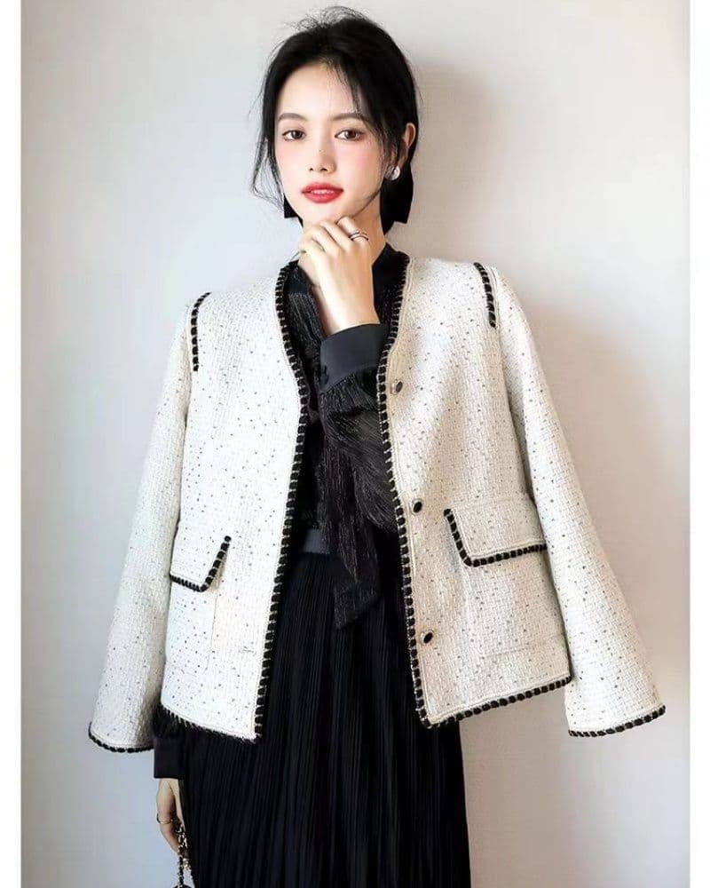 명문 여성 요정 가스 2026 봄 새로운 샤오시엔 명문 여성 바람 품격 우아함 스팽글 짧은 외투 미니멀리즘 패션 이미지 3