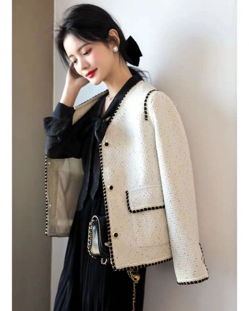 명문 여성 요정 가스 2026 봄 새로운 샤오시엔 명문 여성 바람 품격 우아함 스팽글 짧은 외투 미니멀리즘 패션 이미지 4