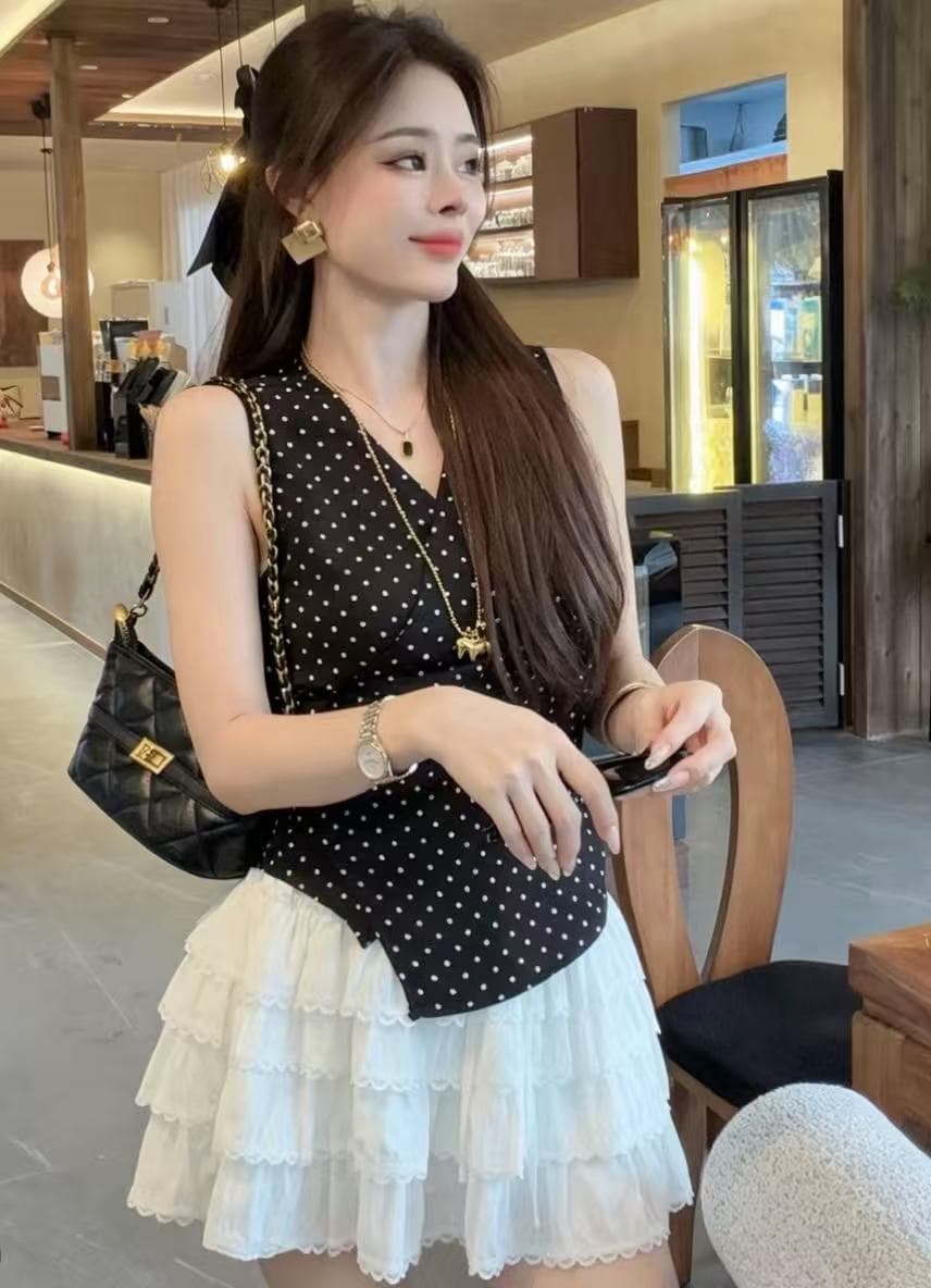 빛 요리 한 우아함 바람 검정색 도트 무늬 V넥 허리 수축 캐미솔 프릴 노출 방지 케이크 반신 스커트 상세 이미지 1
