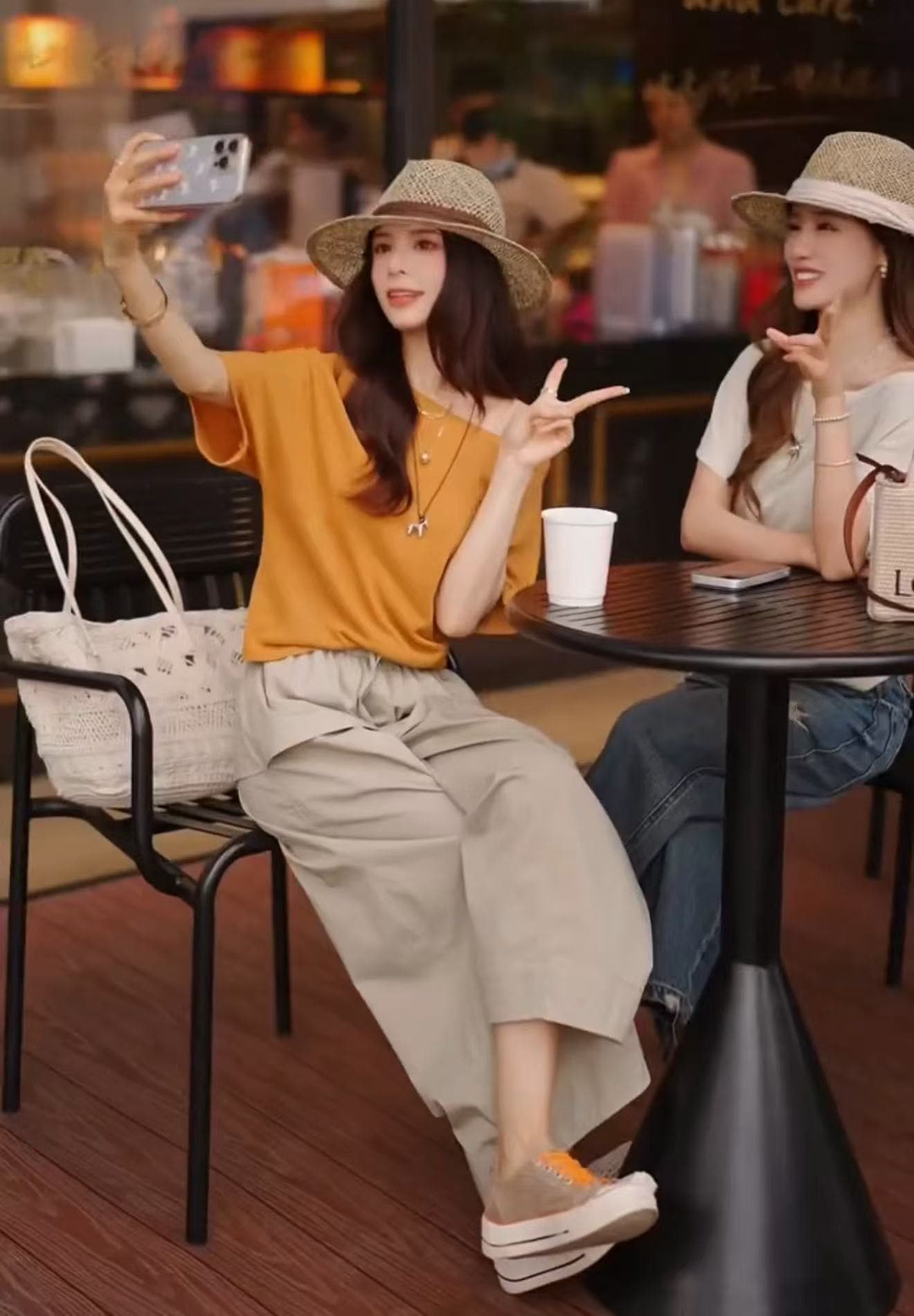 비스듬한 칼라 오프숄더 제인 다용도 오프숄더 반팔 티셔츠 느슨함 센스 패션 방귀 커튼 캐주얼 8 점 바지 세트 상세 이미지 5
