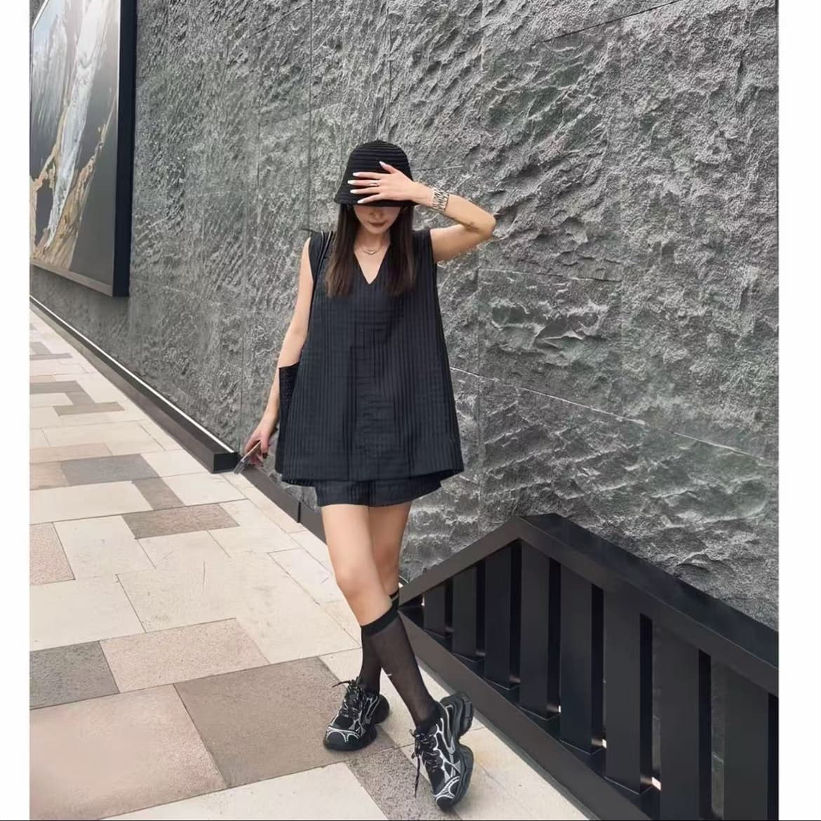 검정색 연령 감소 여름 튀김 거리 세트 외국 가스 조끼 맨위 새로운 슬림해 보이는 반바지 품격 고급 센스 투피스 세트 이미지 4